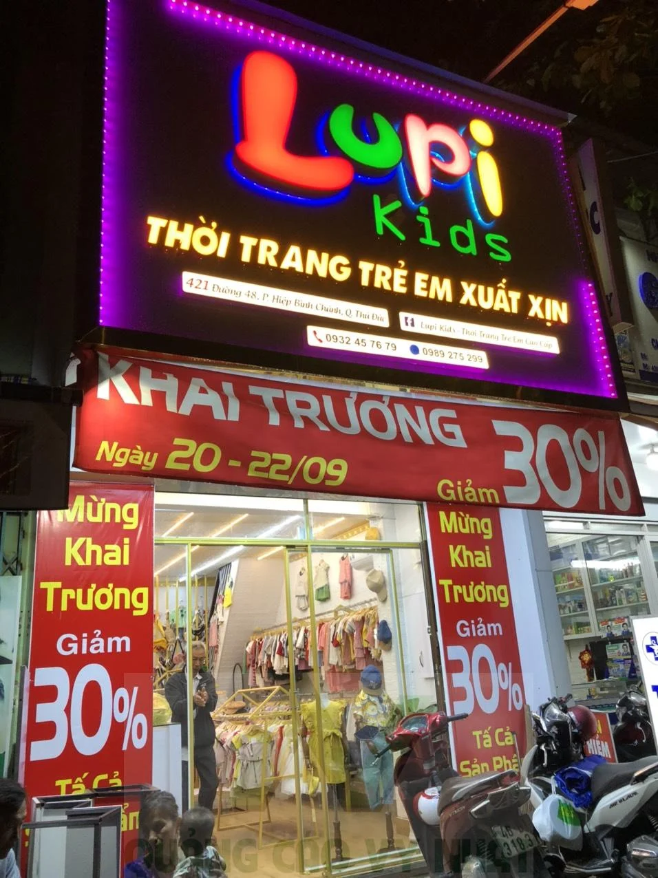 bảng hiệu chữ nổi shop thời tranng