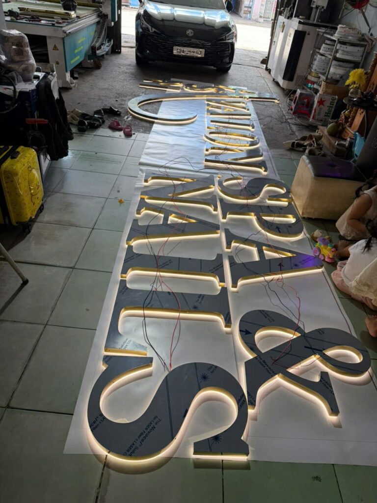 Bang hieu Chu noi den Led SpaNail Bang hieu gia re 11