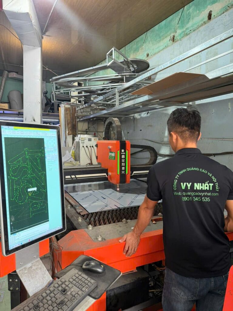 Bảng hiệu Chữ nổi đèn Led Spa, Nail đẹp,bền,nhanh