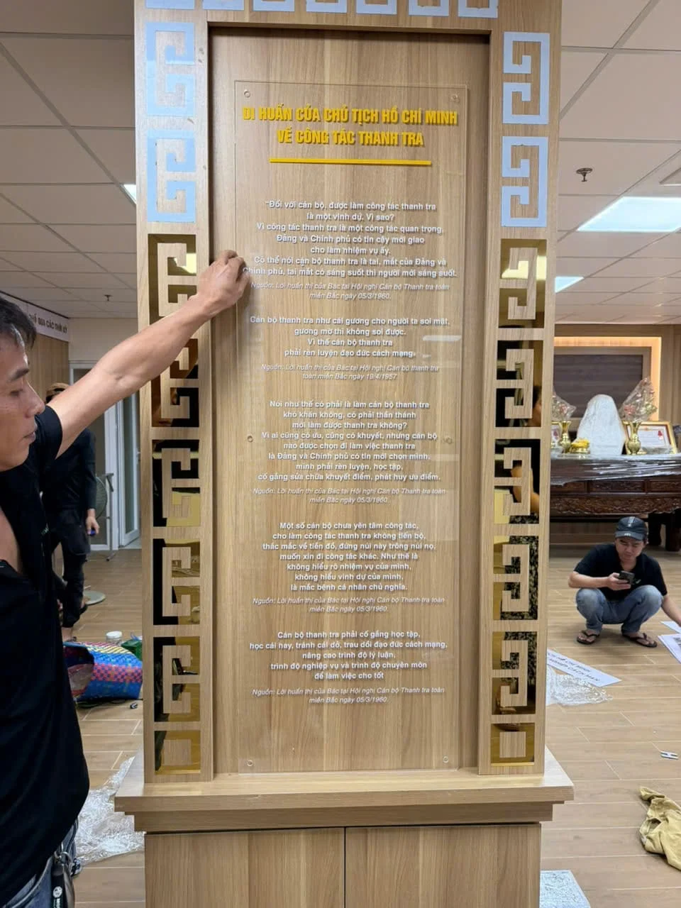 Thi công không gian văn hóa Hồ Chí Minh tại Thanh tra Thành phố giá rẻ TPHCM