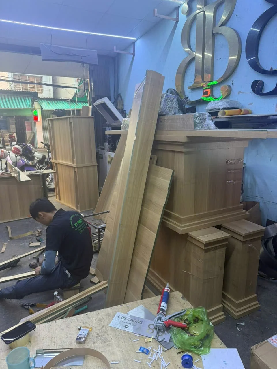 Thi công không gian văn hóa Hồ Chí Minh tại Thanh tra Thành phố giá rẻ TPHCM